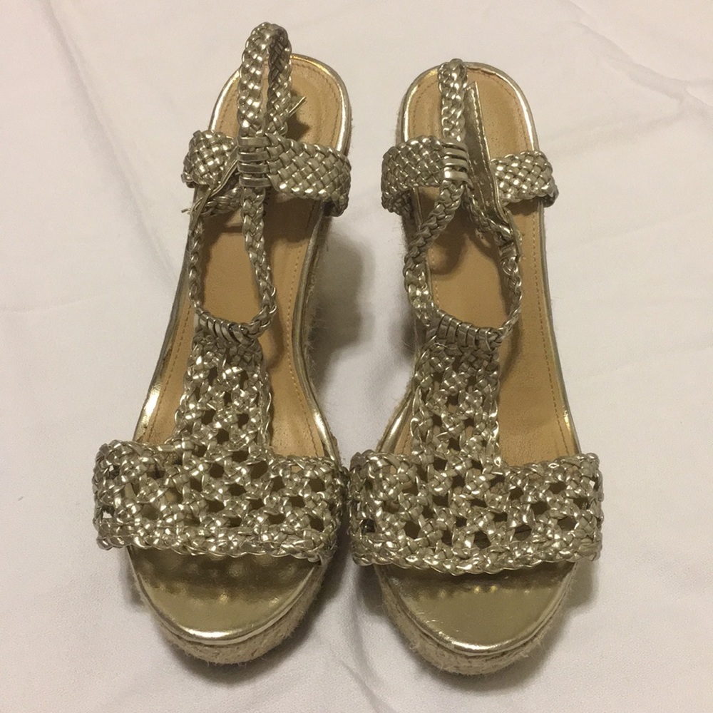 Gold wedges